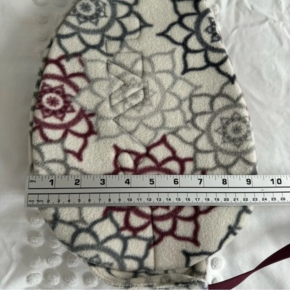KAVU Rope Bag Fleece Sling Backpack‎ Unisex Cream Grey Burgundy Mandala Print